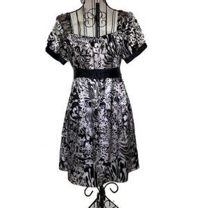 Guess Jeans | Juniors Black/White Print Dr…